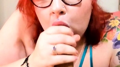 Amateur BBW does wild blowjob and handjob