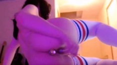Cute Cam Girl Cums With Butt Plug